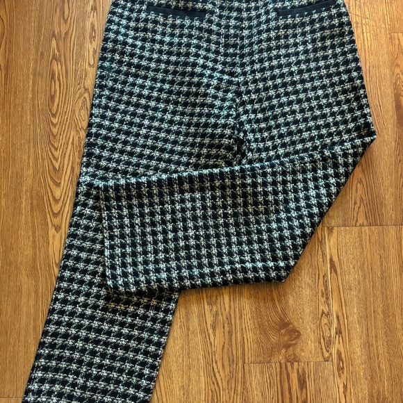 Zara plaid black , cream and green pants - Picture 2 of 12
